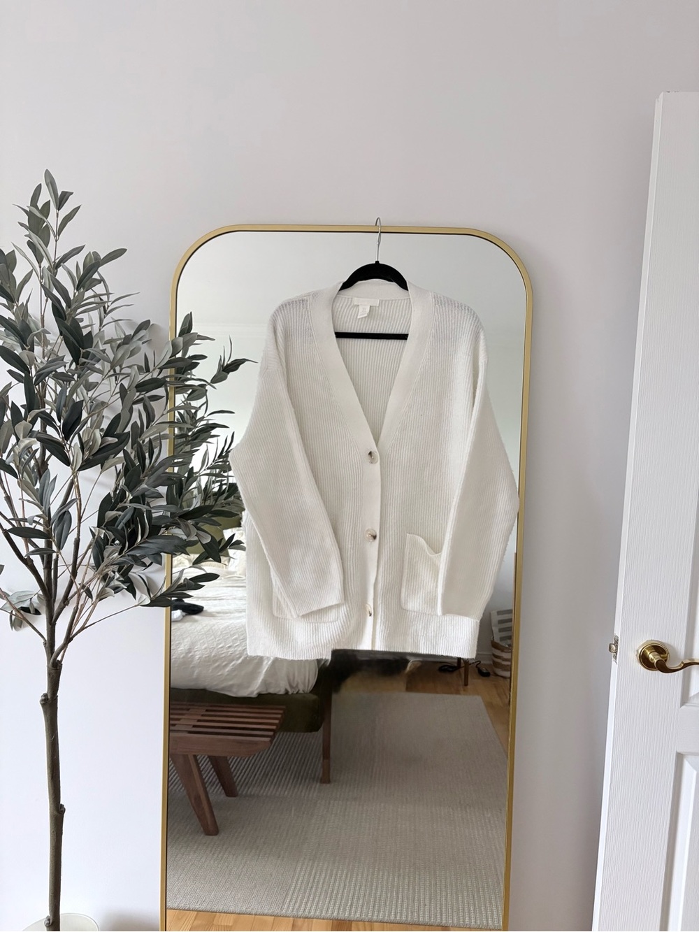 H&M Cream V-Neck Button Front Cardigan